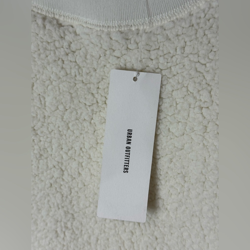 NEW URBAN OUTFITTERS Out From Under Sherpa Pullover Sweatshirt Size M - Picture 8 of 9